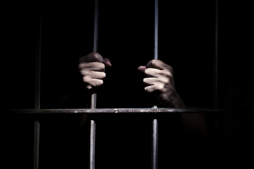 النزاهة: السجن المؤبد لمنتسب في المرور العامة اختلس (10) مليارات دينار