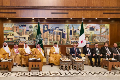 وفد سعودي رفيع المستوى يصل إلى دمشق لتعزيز التعاون الاقتصادي