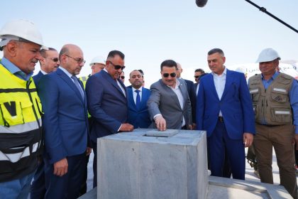 السوداني يصل إلى البصرة لافتتاح وإطلاق الأعمال التنفيذية لعدد من المشاريع الحيوية‬