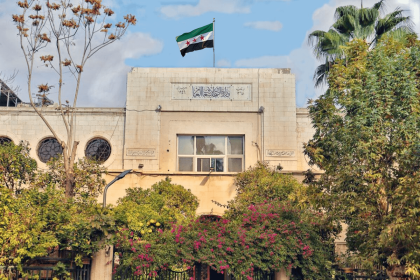 الصحة السورية: مقتل 4 أشخاص وإصابة 116 آخرين بانفجار وقع في ريف إدلب