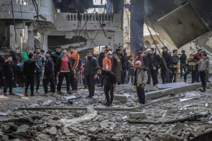 غزة.. استشهاد 25 شخصا بينهم 13 من طالبي المساعدات بنيران إسرائيلية