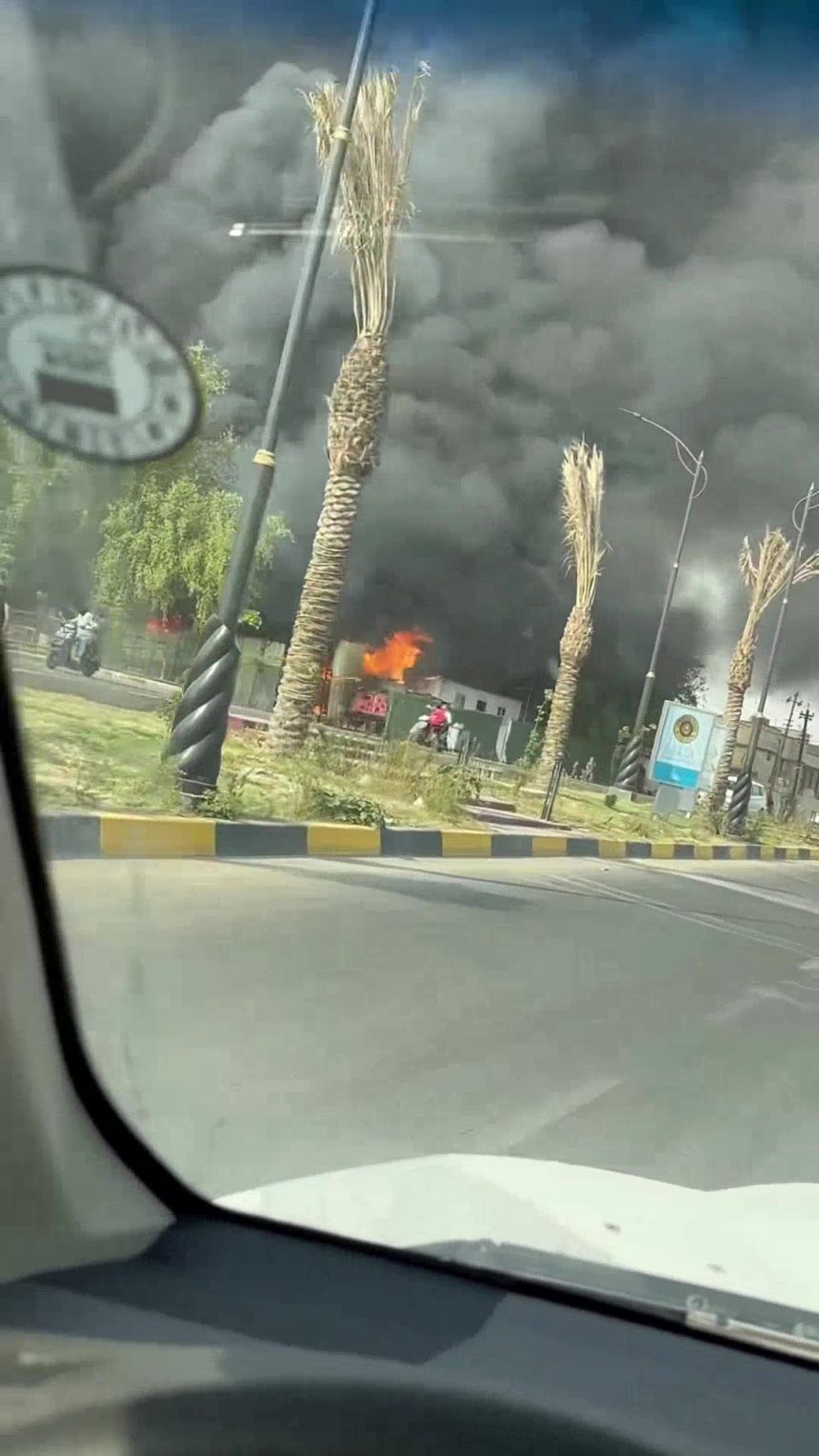 اندلاع حريق بمولدة كهرباء قرب جسر الصرافية وسط بغداد