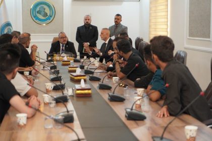 مجلس الخدمة: التقديم مفتوح لكل من يملك أمرًا جامعيًا من الأوائل وحملة الشهادات العليا