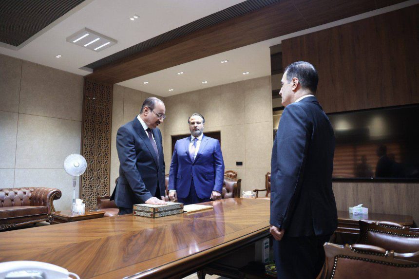 عطوان العطواني يباشر مهامه رسمياً محافظاً لبغداد ويؤكد أهمية الارتقاء بالخدمات