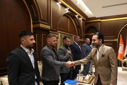الرئيس الحلبوسي يستقبل عدداً من شباب قضاء المدائن في بغداد