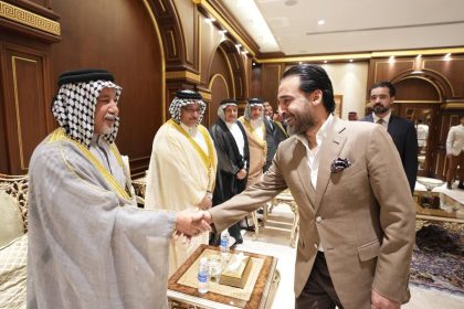 الرئيس الحلبوسي يبحث موضوع الانتخابات النيابية المقبلة مع شيوخ ووجهاء قضاء المدائن