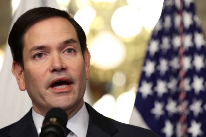 وزير الخارجية الامريكي: نجري اتصالات مع روسيا للتوصل إلى تفاهم بشأن السلام في أوكرانيا