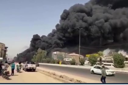 بالفيديو.. حريق نتيجة انقلاب صهريج نفط في الحلة والدفاع المدني تخمده دون تسجيل إصابات