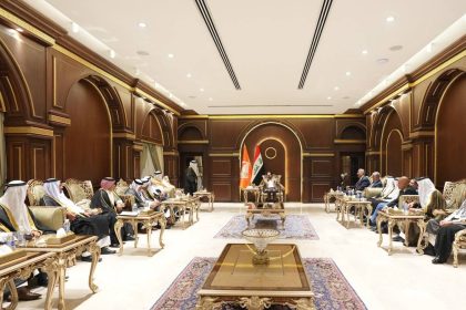 رئيس حزب تقدم الرئيس محمد الحلبوسي يستقبل عدداً من شيوخ ووجهاء قبيلة عزة في محافظة ديالى