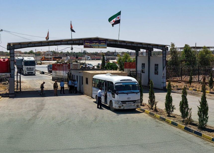 اللجنة الأمنية العليا للزيارات المليونية تنفي منع دخول السوريين إلى العراق