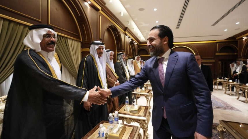 الرئيس الحلبوسي يبحث موضوع الانتخابات المقبلة مع شيوخ ووجهاء وشباب عددٍ من مناطق بغداد