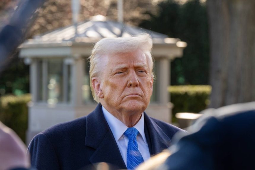 تهديد ترامب بالرسوم على الهند يرفع أسعار النفط وبرميل برنت يتجاوز 68 دولاراً