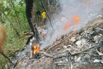 غانا.. حادث تحطم مروحية يودي بحياة وزيري الدفاع والبيئة و6 اخرين بولاية أدانسي