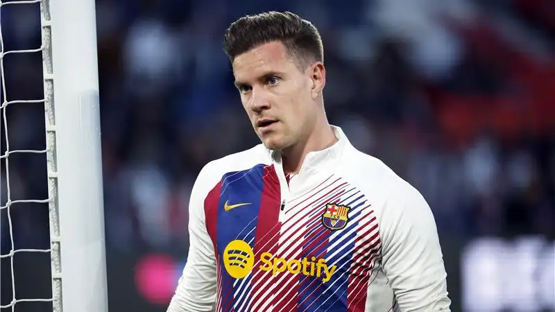 الأزمة تتصاعد.. برشلونة يجرد تير شتيجن من رقمه