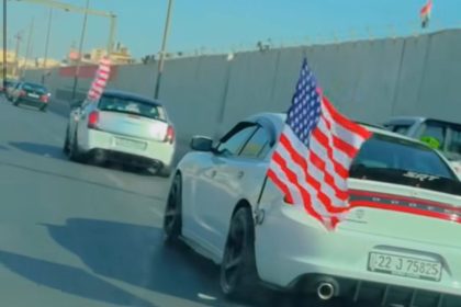 قوة أمنية تعتقل صاحبي عجلتين تحملان العلم الأمريكي في كركوك وتفتح تحقيقاً معهما