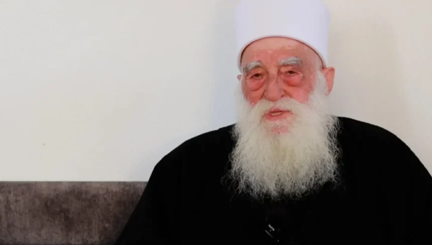 شيخ الدروز يدعو لفك الحصار عن السويداء ويهاجم حكومة دمشق