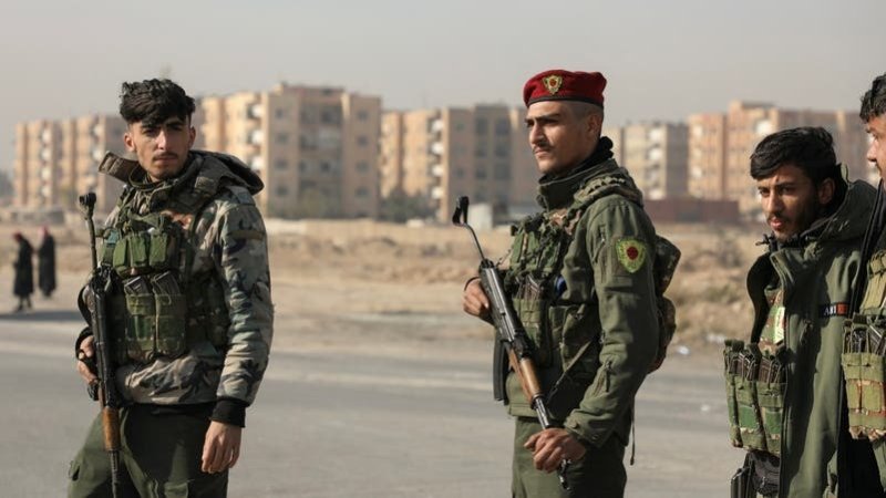 مقتل جندي سوري في اشتباكات مع عناصر من قسد "متسللة" شرق حلب