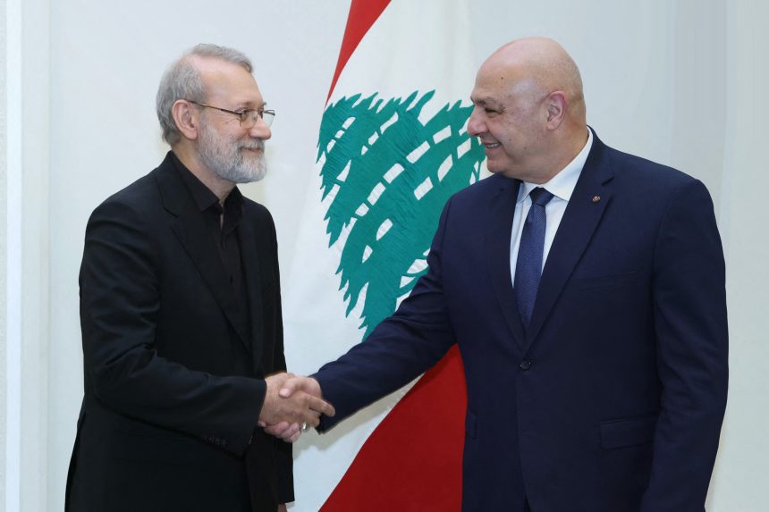 لاريجاني للرئيس اللبناني: إيران لا تتدخل في الشؤون الداخلية اللبنانية