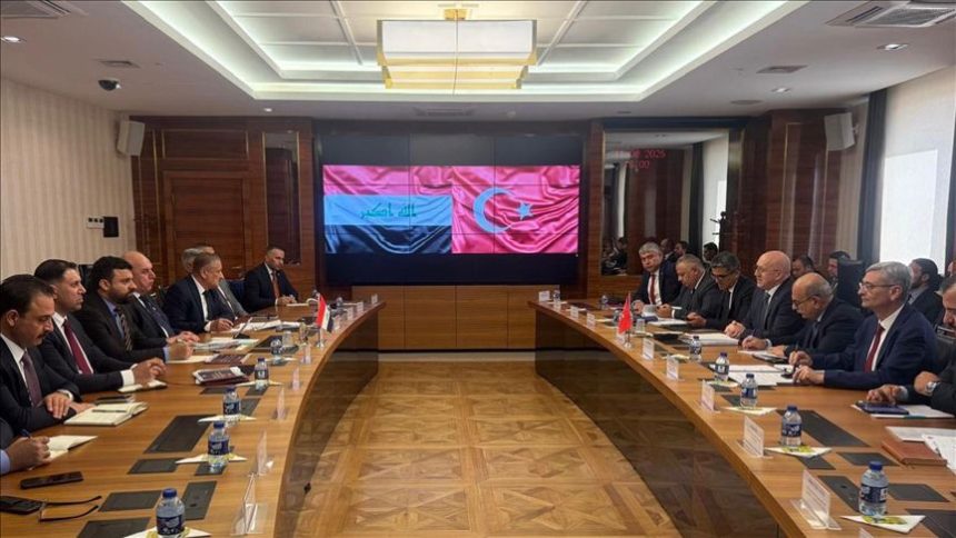 العراق وتركيا يتفقان على تشكيل لجنة جمركية مشتركة لتعزيز التعاون التجاري