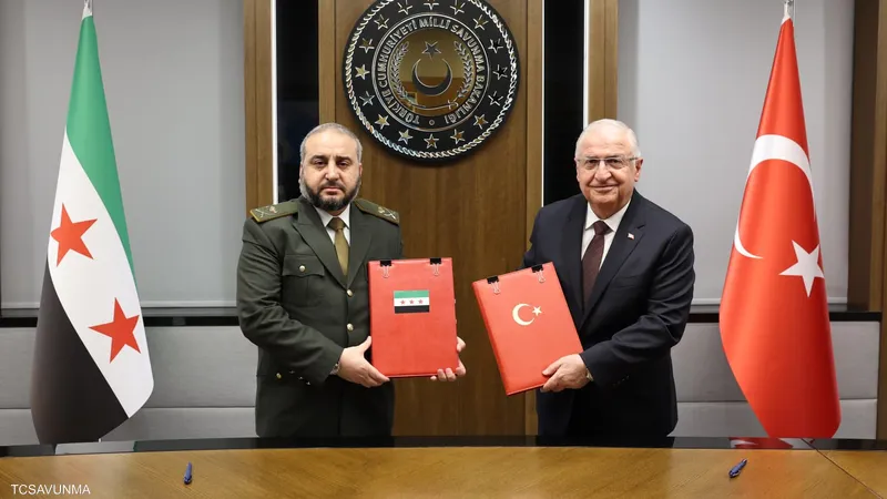 سوريا وتركيا توقعان على اتفاقية تعاون دفاعي