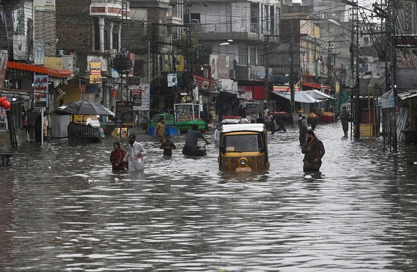 باكستان.. ارتفاع حصيلة ضحايا الفيضانات إلى 220