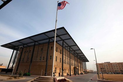 السفارة الامريكية: الاتفاق مع شركة شيفرون خطوة مهمة لتعزيز البنية التحتية للطاقة في العراق