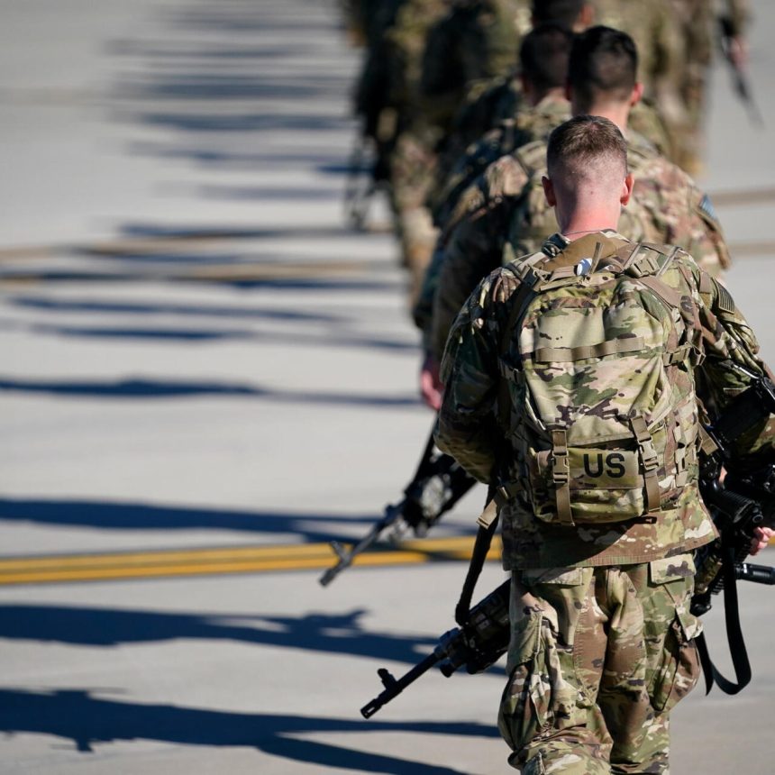 العراق.. بدء انسحاب الجيش الأمريكي من قاعدة "عين الأسد"