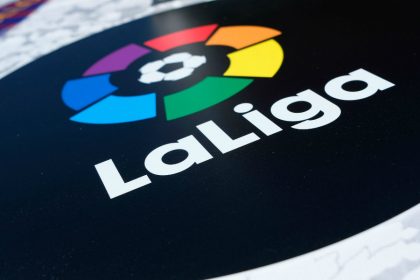 لا ليغا: العراقيون يملكون شغفًا استثنائيًا بكرة القدم وندعو الحكومة العراقية لمحاربة القرصنة