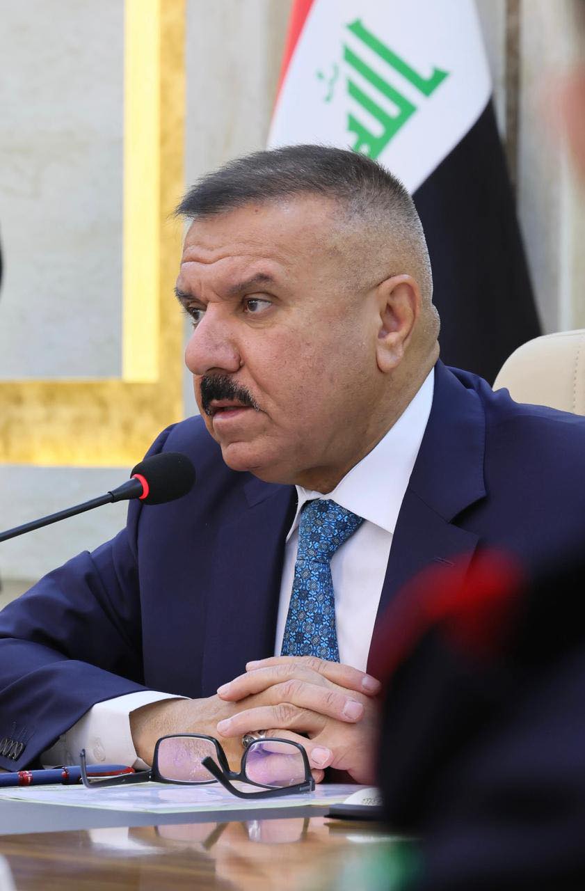 وزير الداخلية