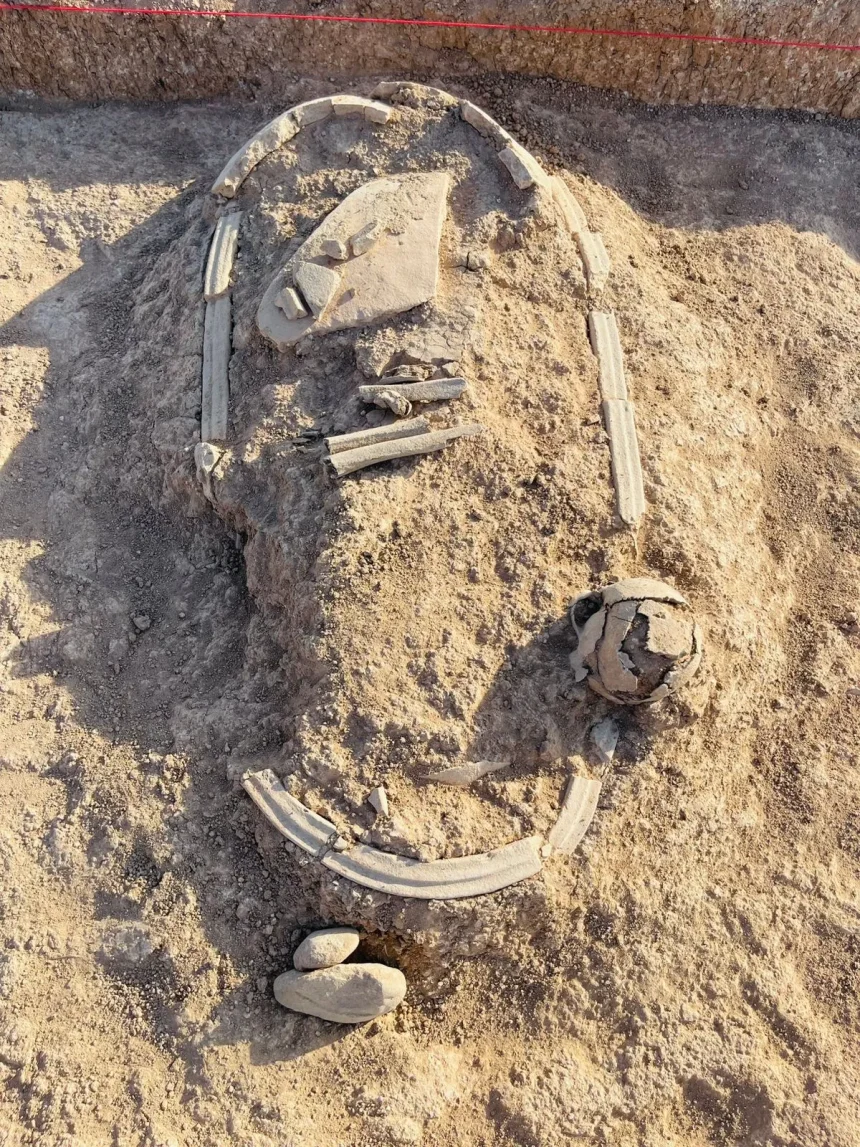 انحسار مياه سد الموصل يكشف عن مدينة أثرية ومقبرة تعود للعصر الهلنستي