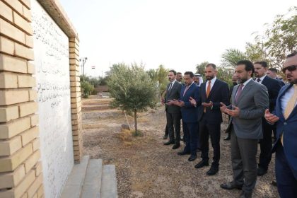 رئيس حزب "تقدم" الرئيس محمد الحلبوسي يزور مقبرة حماة الديار في الضلوعية