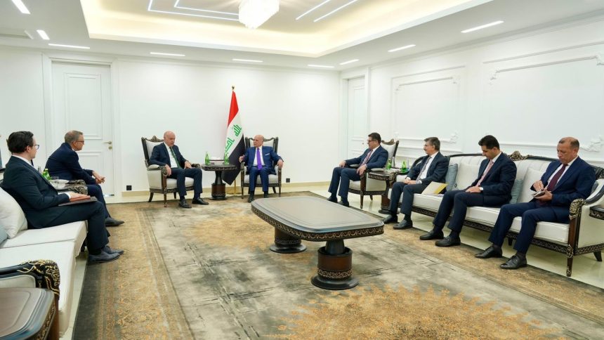 وزير الخارجية يؤكد حرص العراق على بناء علاقات متوازنة مع تركيا على أساس الاحترام المتبادل