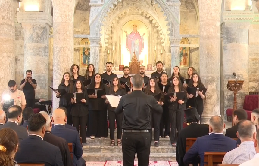 السوداني يفتتح كنيسة الساعة للآباء الدومينيكان وسط الموصل