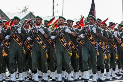 الحرس الثوري: كسر صمود إیران اقتصاديًا غیر ممكن