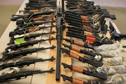 الداخلية تعلن رفع عدد مكاتب تسجيل الأسلحة إلى 730 مكتباً