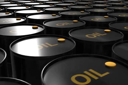 تراجع اسعار النفط وسط تكهنات بزيادة انتاج "أوبك+" وارتفاع المخزونات الامريكية