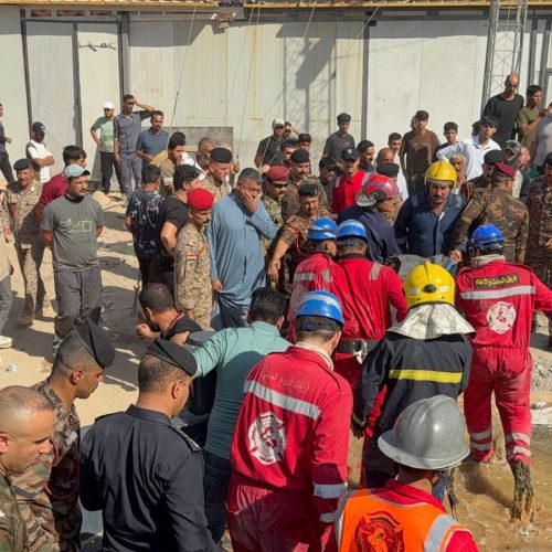 مديرية الدفاع المدني في كربلاء تعلن إنقاذ (7) أشخاص من تحت انقاض مجسّر الحسينية المنهار