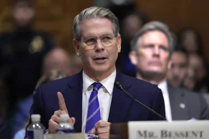 وزير الخزانة الأمريكي: واشنطن مستعدة لتشديد العقوبات ضد روسيا بالتعاون مع أوروبا