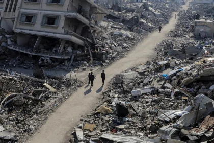 الجيش الإسرائيلي يأمر سكان كافة مناطق مدينة غزة بإخلائها فورا