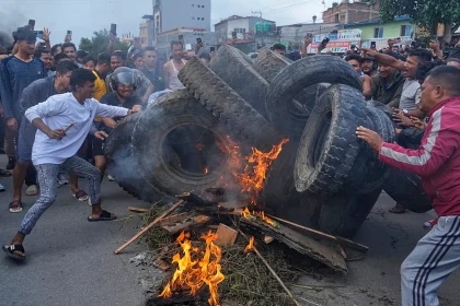 استقالة رئيس الوزراء في نيبال عقب احتجاجات ضد الفساد