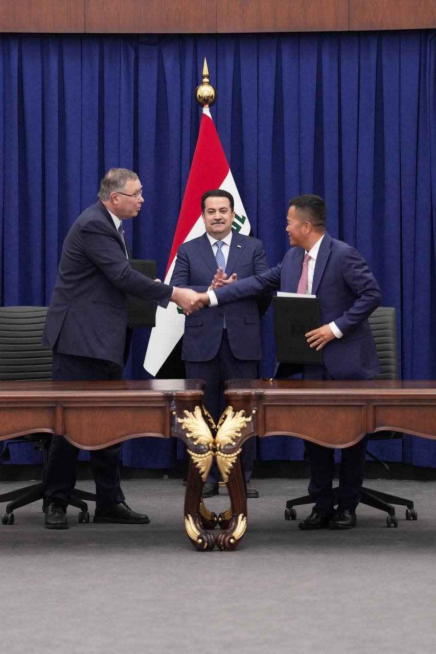 السوداني يرعى مراسم عقود تنفيذ عدد من المشاريع الرئيسية في حقل ارطاوي بمحافظة البصرة