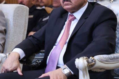 وزير الداخلية يؤكد أهمية زيادة نسب تسجيل أسلحة المواطنين