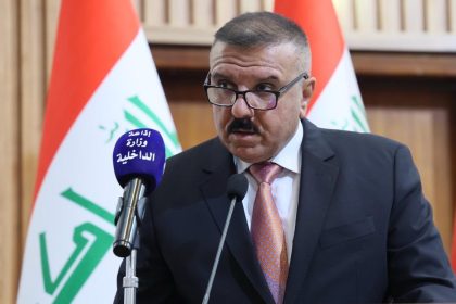 وزير الداخلية يوجه بتشجيع المواطنين على محاربة الحالات والظواهر التي تضر بالسلم المجتمعي