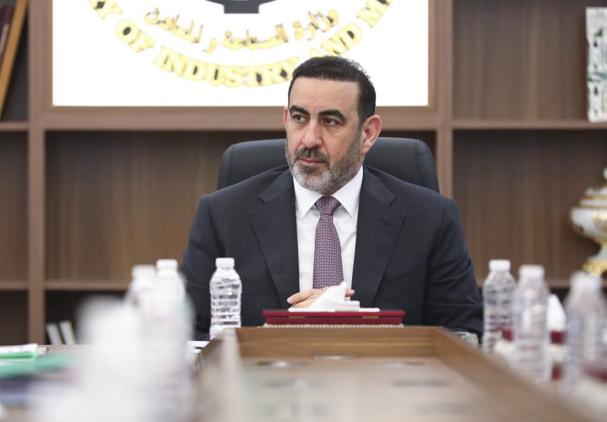 وزير الصناعة يفتتح مصنع إنتاج أنظمة الري الحديثة غربي بغداد