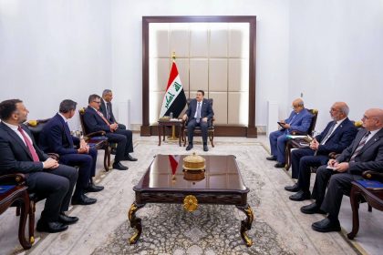 السوداني: الحكومة تولي أهمية كبيرة لعمل الشركات النفطية الكبرى ولاسيما الأميركية في العراق