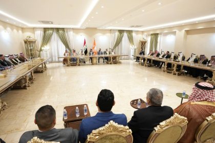 في أربعة لقاءات منفصلة.. الرئيس الحلبوسي يستقبل شيوخ ووجهاء عدد من مناطق بغداد