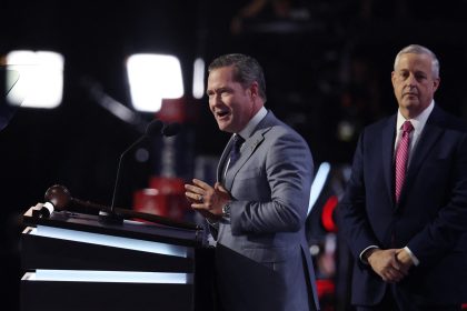 الولايات المتحدة تدعو روسيا للتفاوض بشكل مباشر مع أوكرانيا لإنهاء الحرب