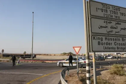 هيئة فلسطينية: إسرائيل تغلق جسر الملك حسين بين الضفة والأردن اعتباراً من الغد