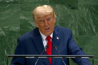 ترامب: علينا أن ننهي الحرب في غزة ونتفاوض على السلام وإعادة الرهائن فورًا