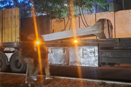 عمليات بغداد تباشر برفع الكتل الكونكريتية من أمام المعهد الفرنسي وسط العاصمة